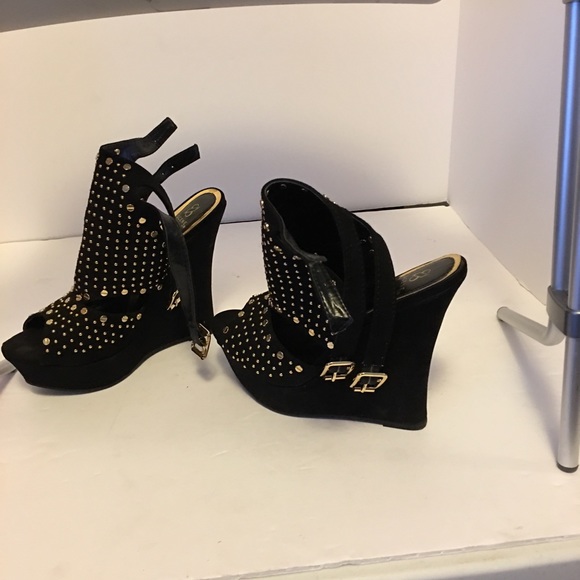 Scene platform wedge - Picture 3 of 7